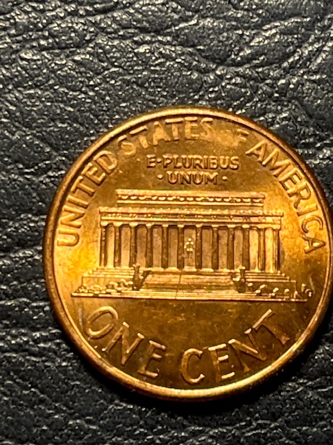 Lincoln-Memorial-Cent-1993--Hit-Before-Or-After-Minting-Process?